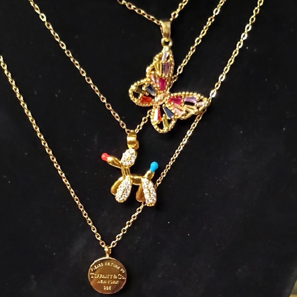 Source Unknown Multicolor Butterfly and Dog Pendant Necklace Set Waterproof